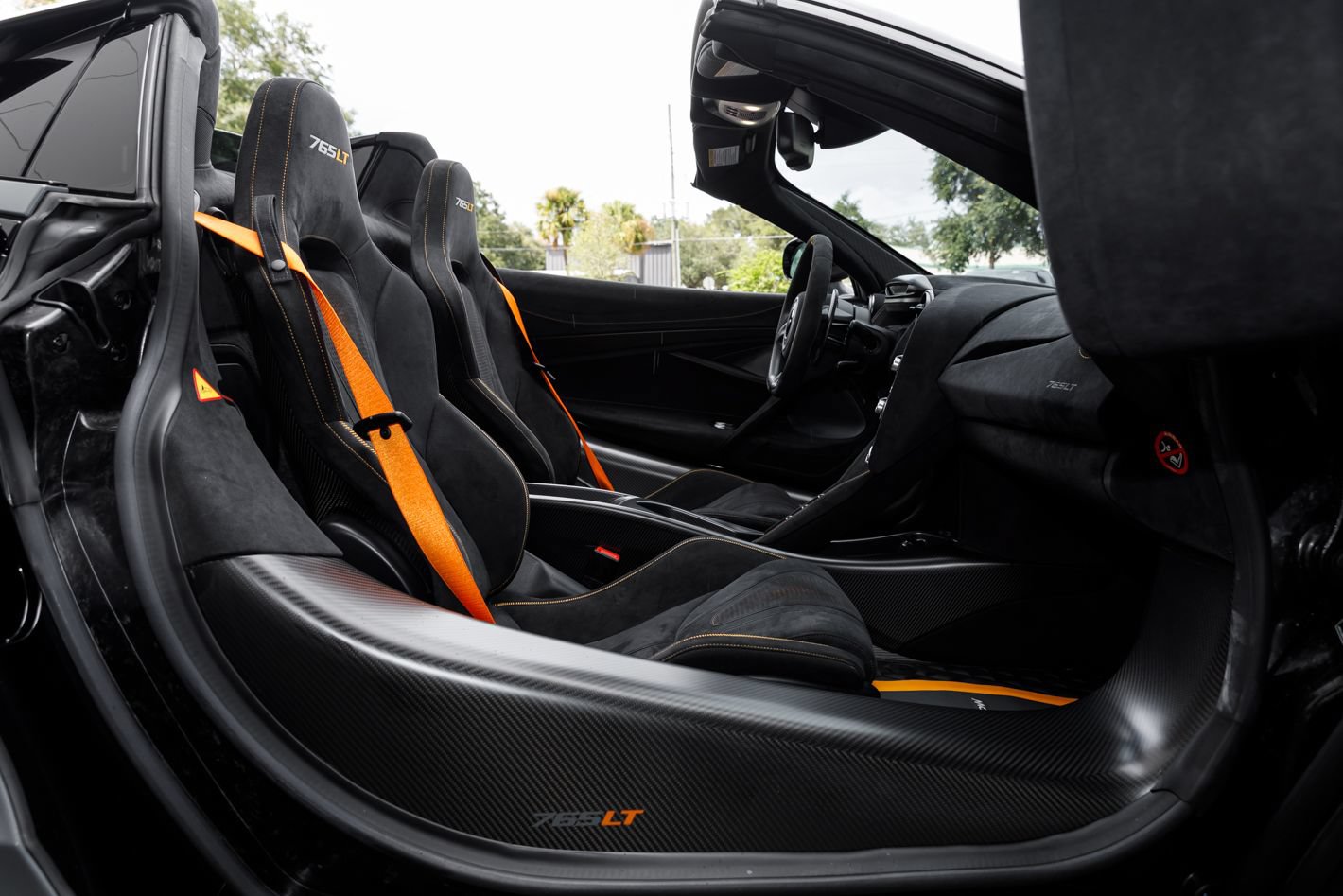 Used 2022 McLaren 765LT photo 69