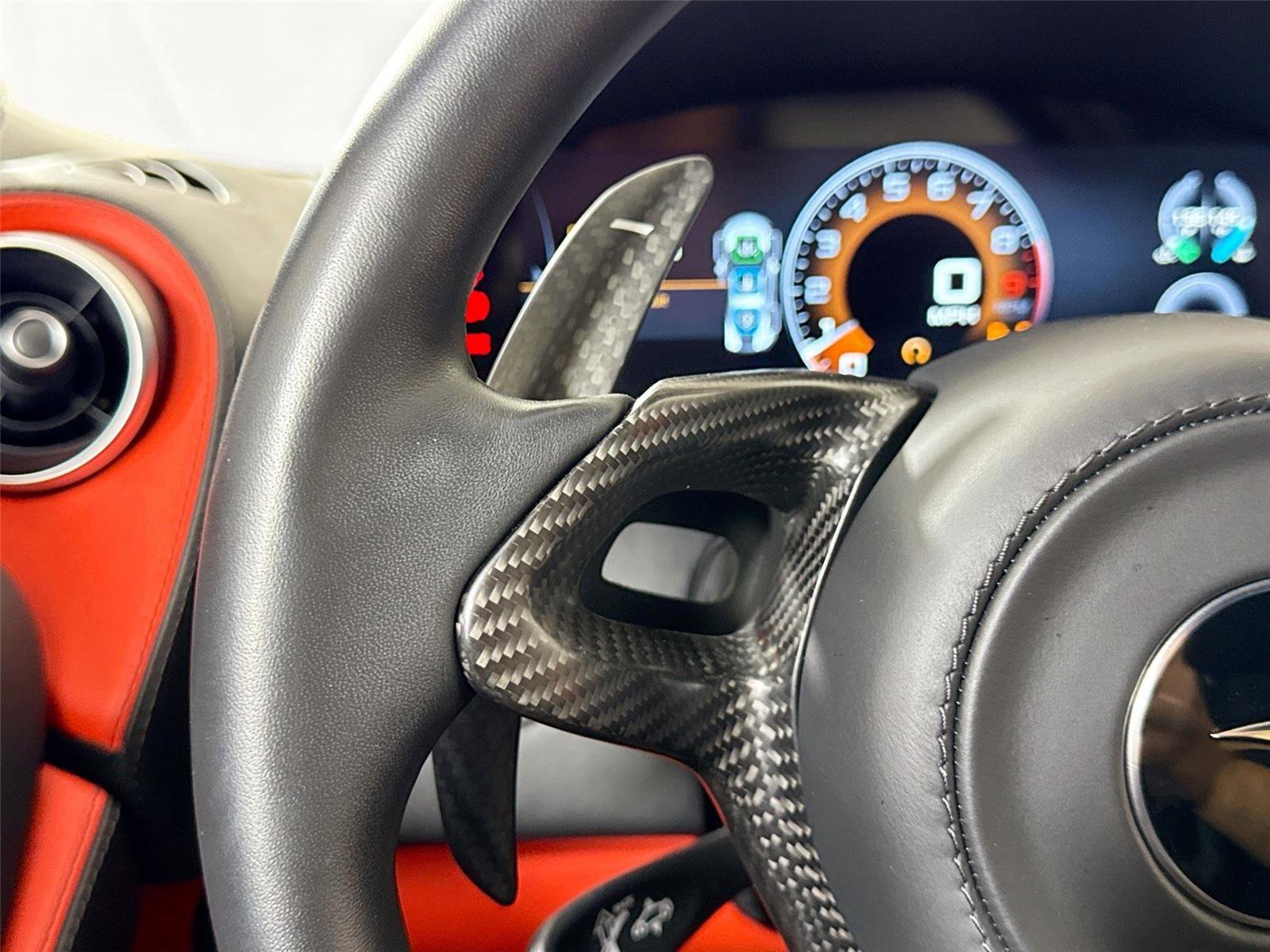 Used 2019 McLaren 600LT photo 23