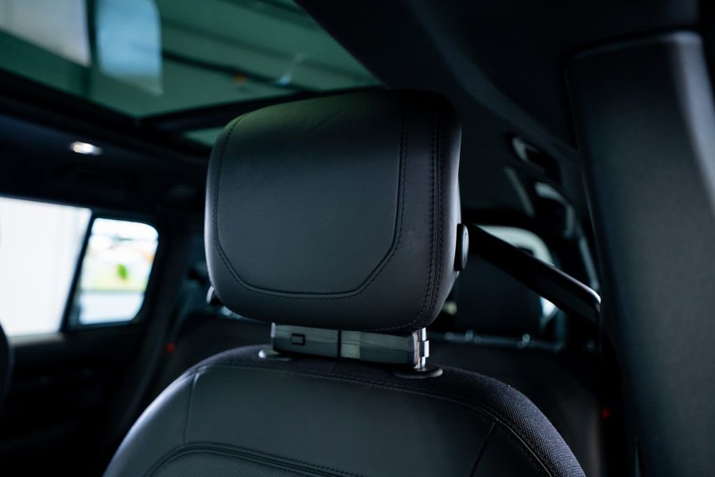 2023 Land Rover Defender 110 X