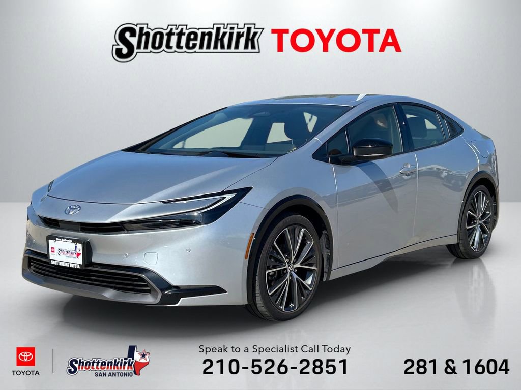 2025 Toyota Prius XLE