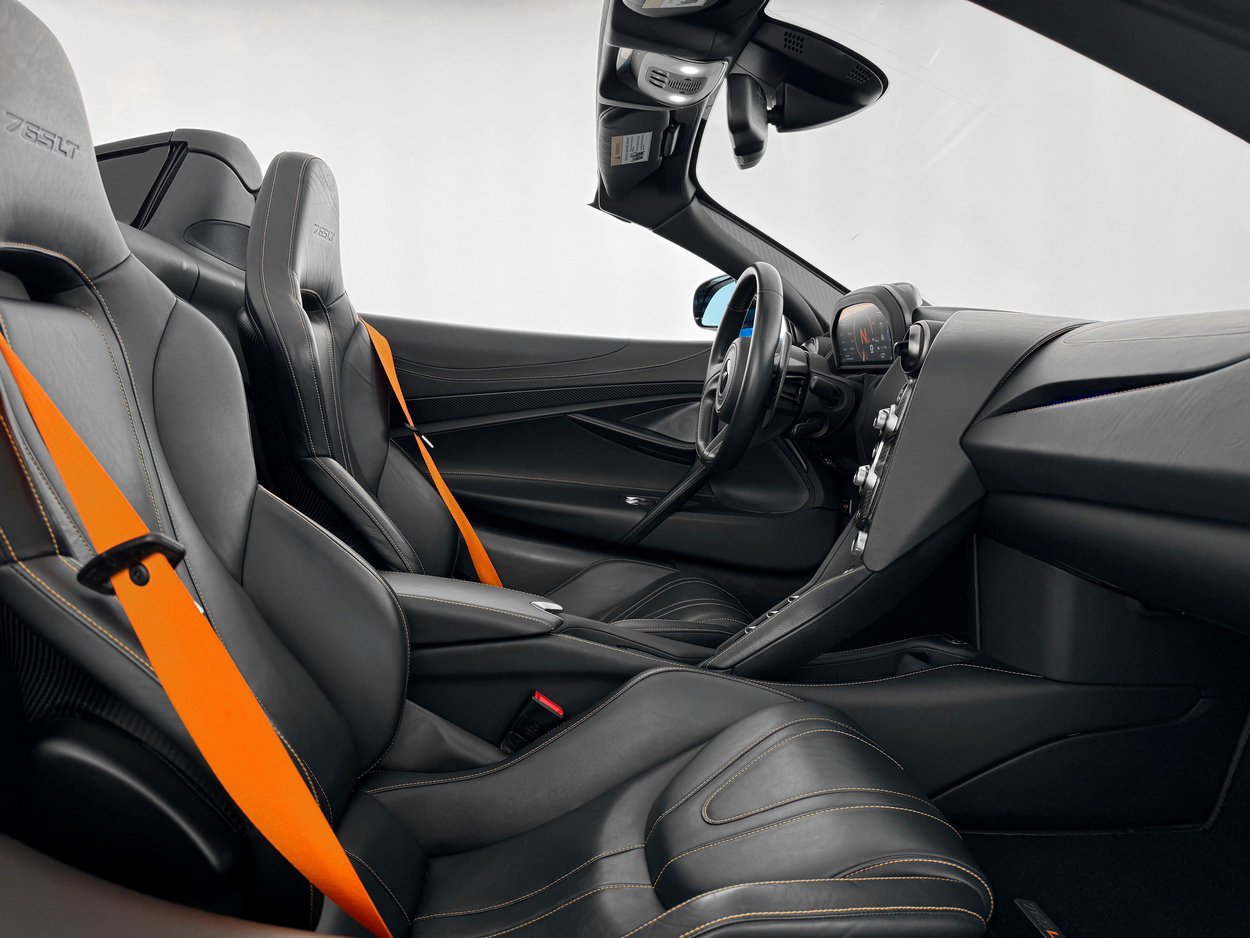 Used 2022 McLaren 765LT photo 25