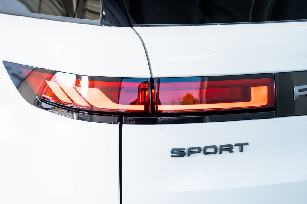 2023 Land Rover Range Rover Sport SE