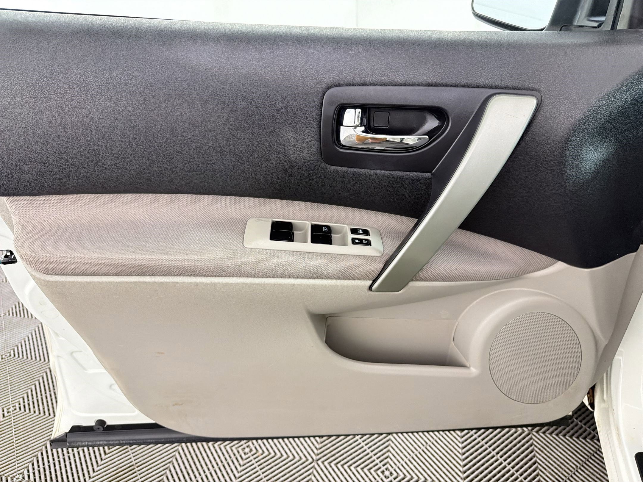 2013 Nissan Rogue SV