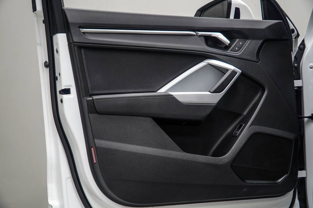 2025 Audi Q3 2.0T Premium