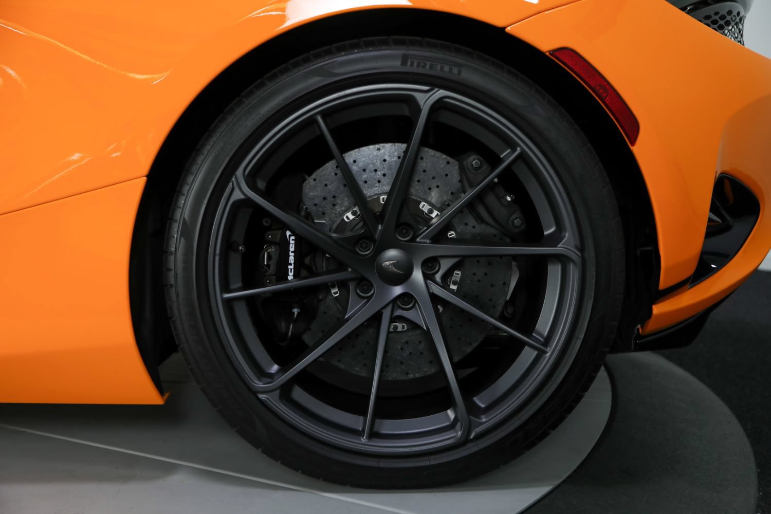 Used 2026 McLaren 750S Spider photo 21
