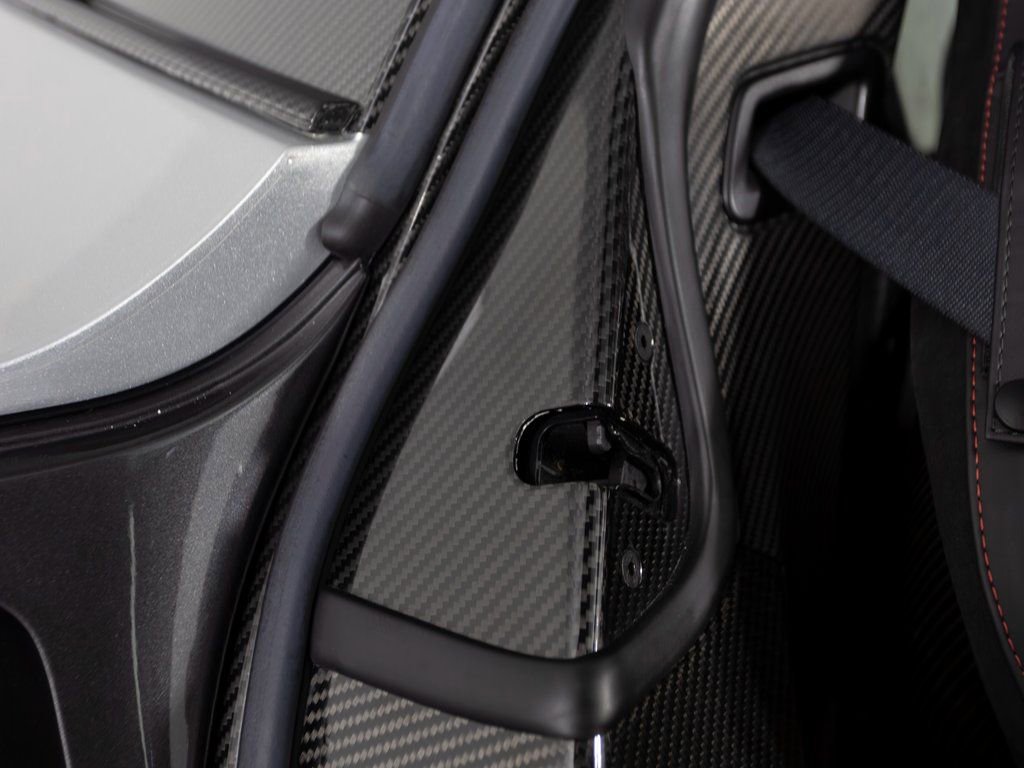 Used 2014 McLaren P1 photo 50