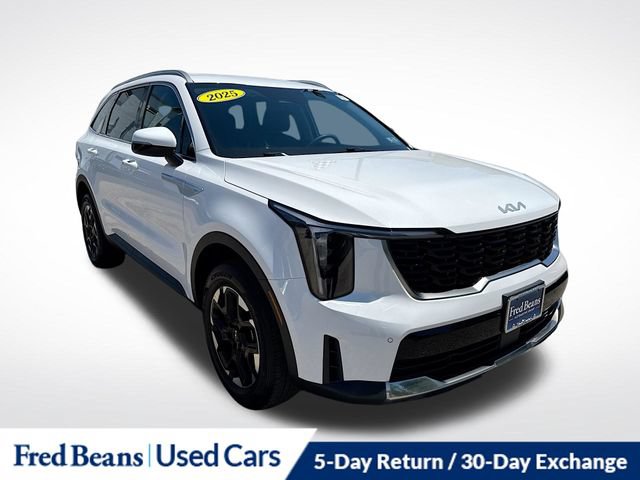 Used 2025 Kia Sorento S