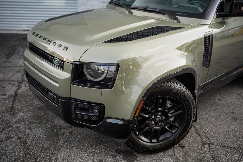 2022 Land Rover Defender 90 X-Dynamic S