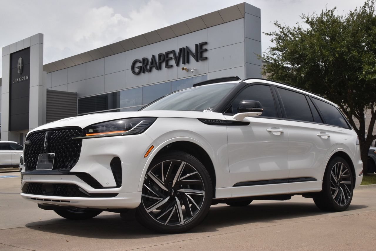New 2026 Lincoln Aviator Black Label w/ Jet Appearance Package