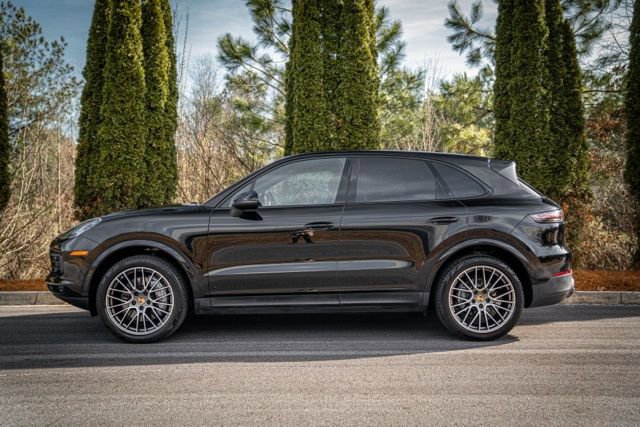 2022 Porsche Cayenne Platinum Edition