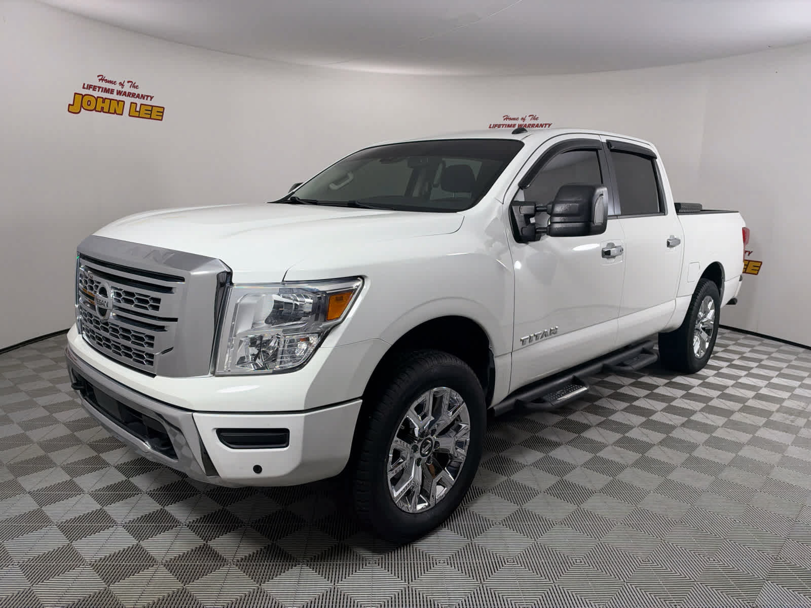 Used 2021 Nissan Titan SV w/ SV Convenience Package