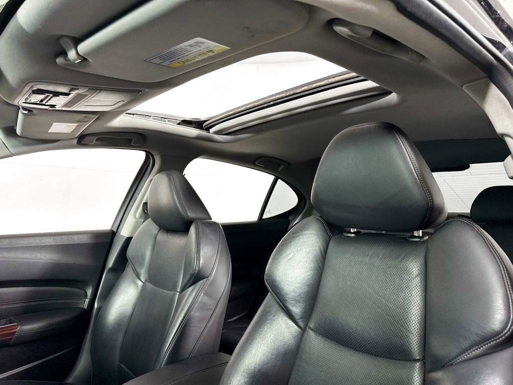 2017 Acura TLX w/ Technology Package