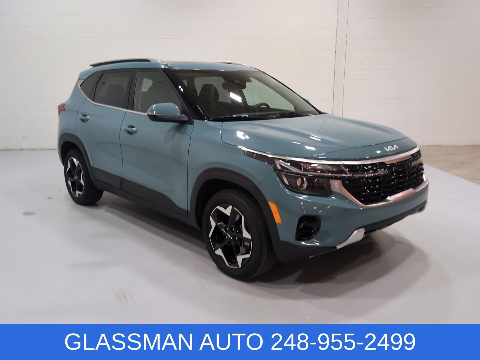 Certified 2025 Kia Seltos EX w/ EX Sunroof Package