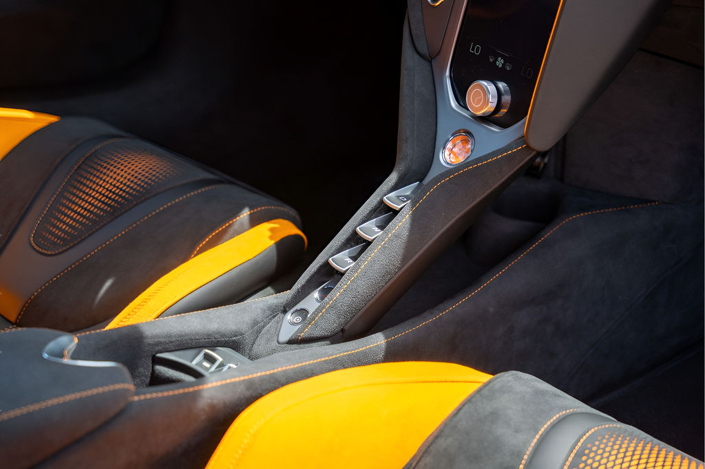 New 2027 McLaren 750S Spider photo 53