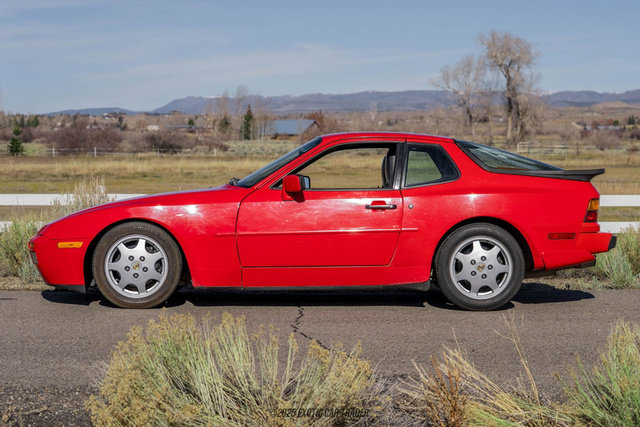 1988 Porsche 944 Turbo