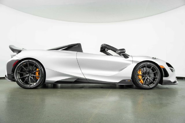 Used 2022 McLaren 765LT photo 9
