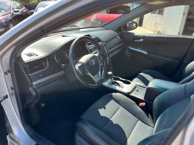 2014 Toyota Camry SE
