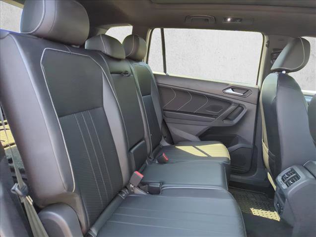 2022 Volkswagen Tiguan SE R-Line