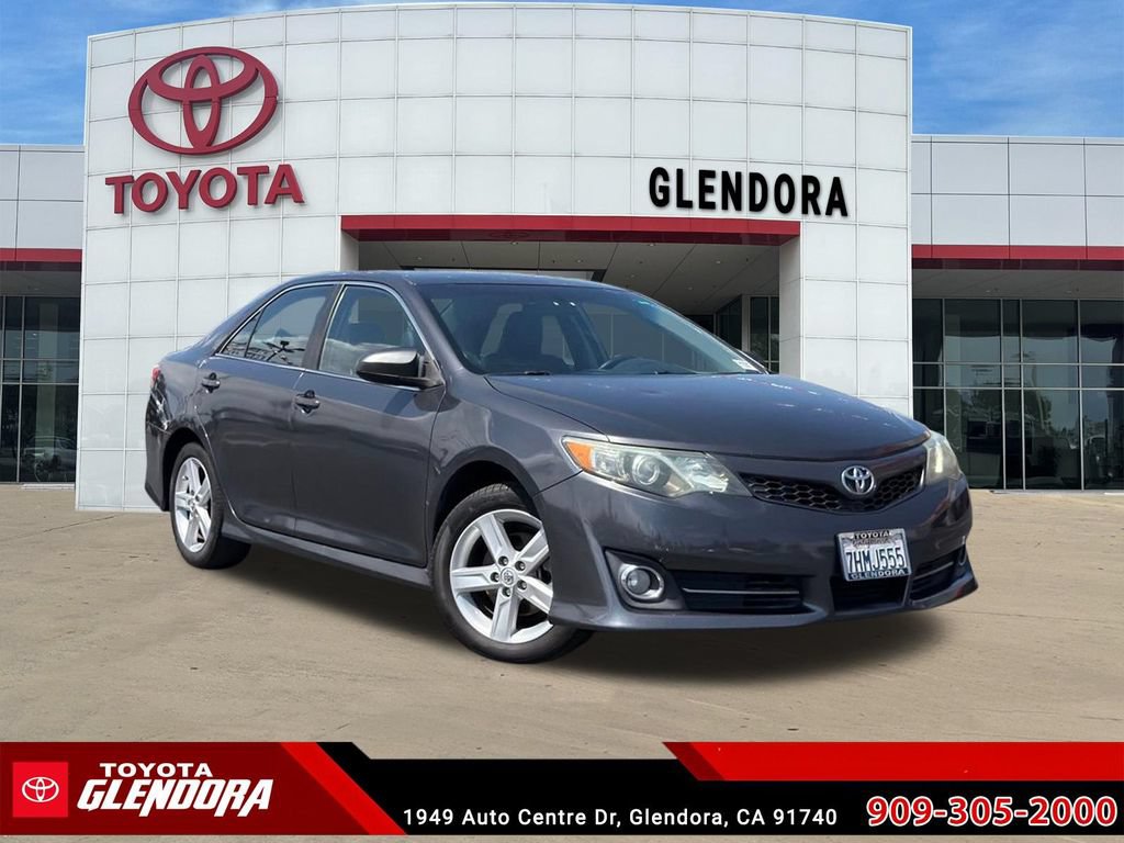 Used 2014 Toyota Camry SE