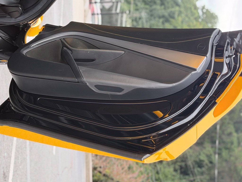 Used 2022 McLaren 720S Spider photo 42