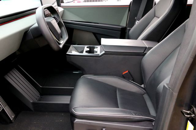 2024 Tesla Cybertruck AWD Crew Cab