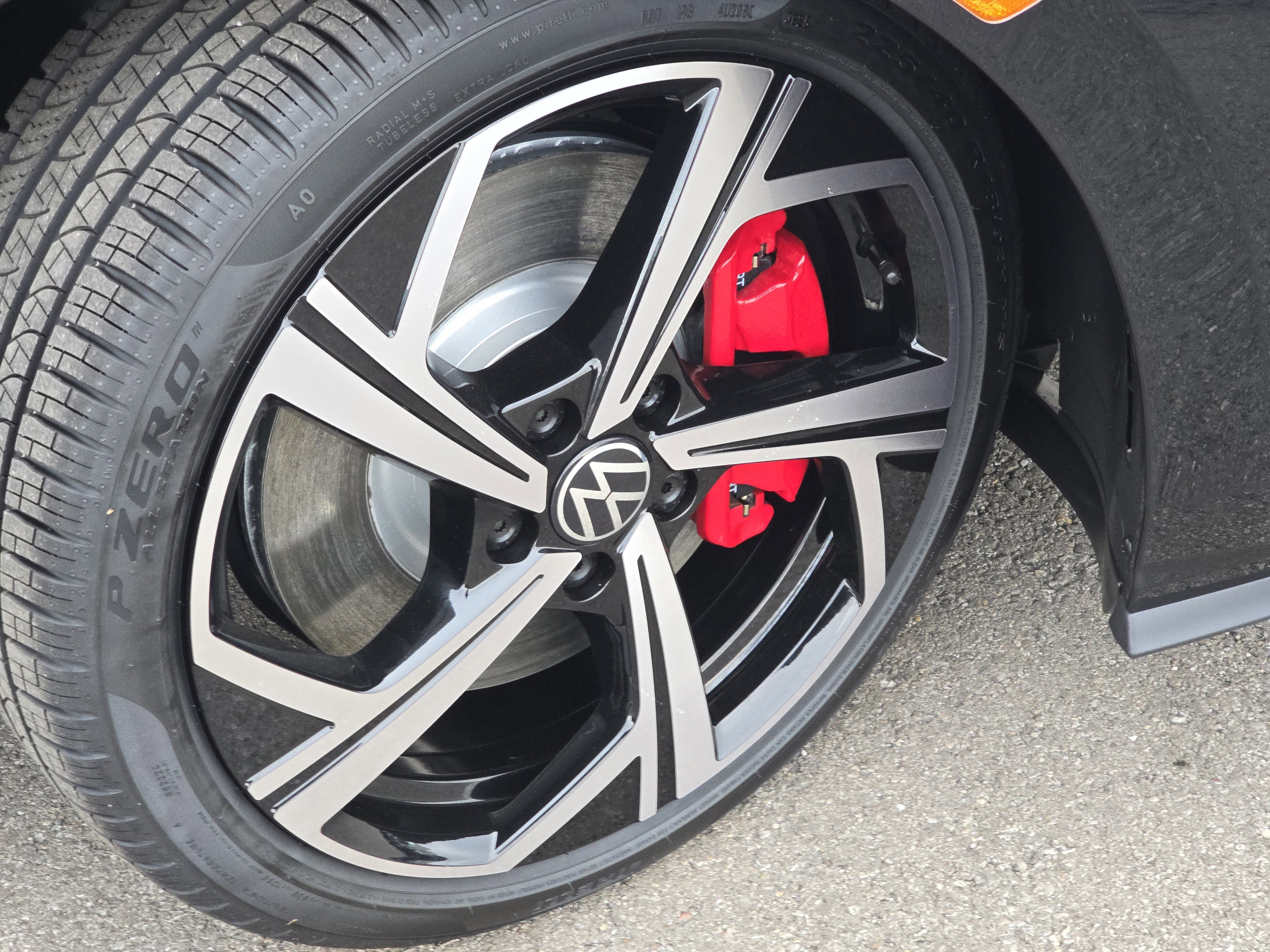 2026 Volkswagen GTI SE