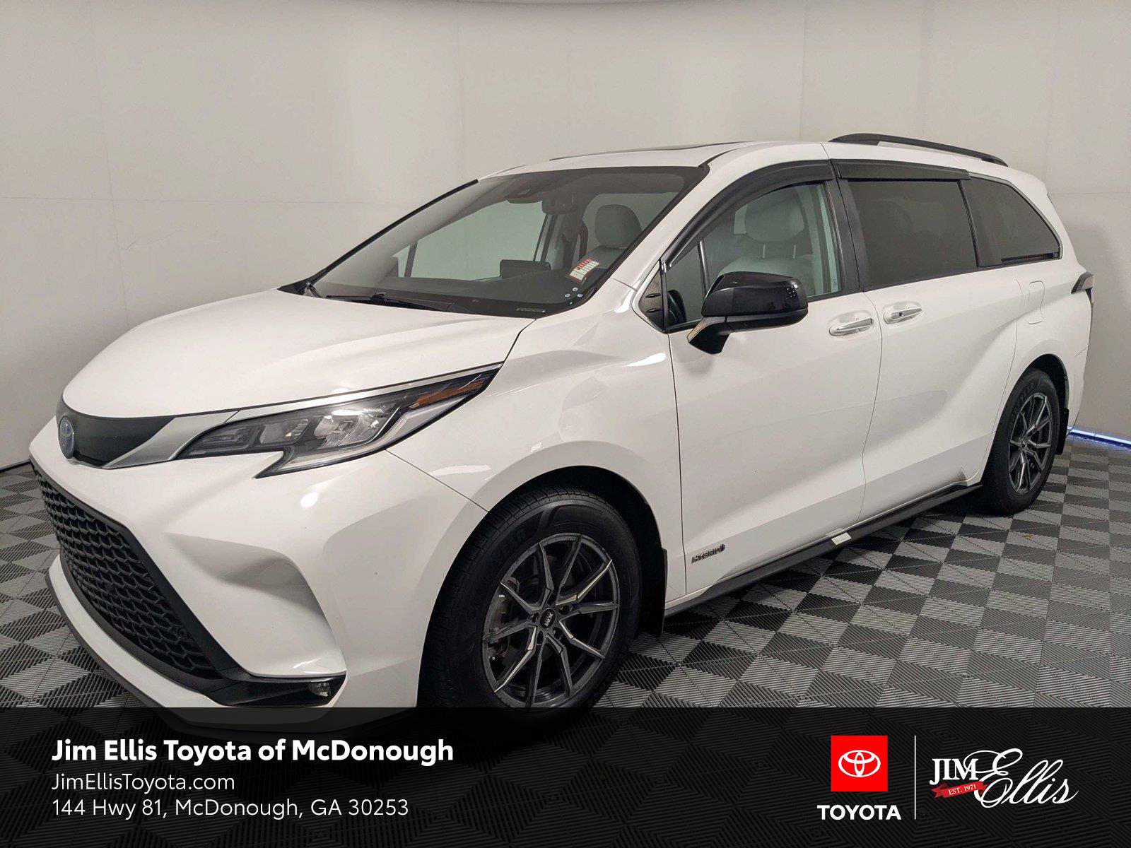 Used 2021 Toyota Sienna XSE