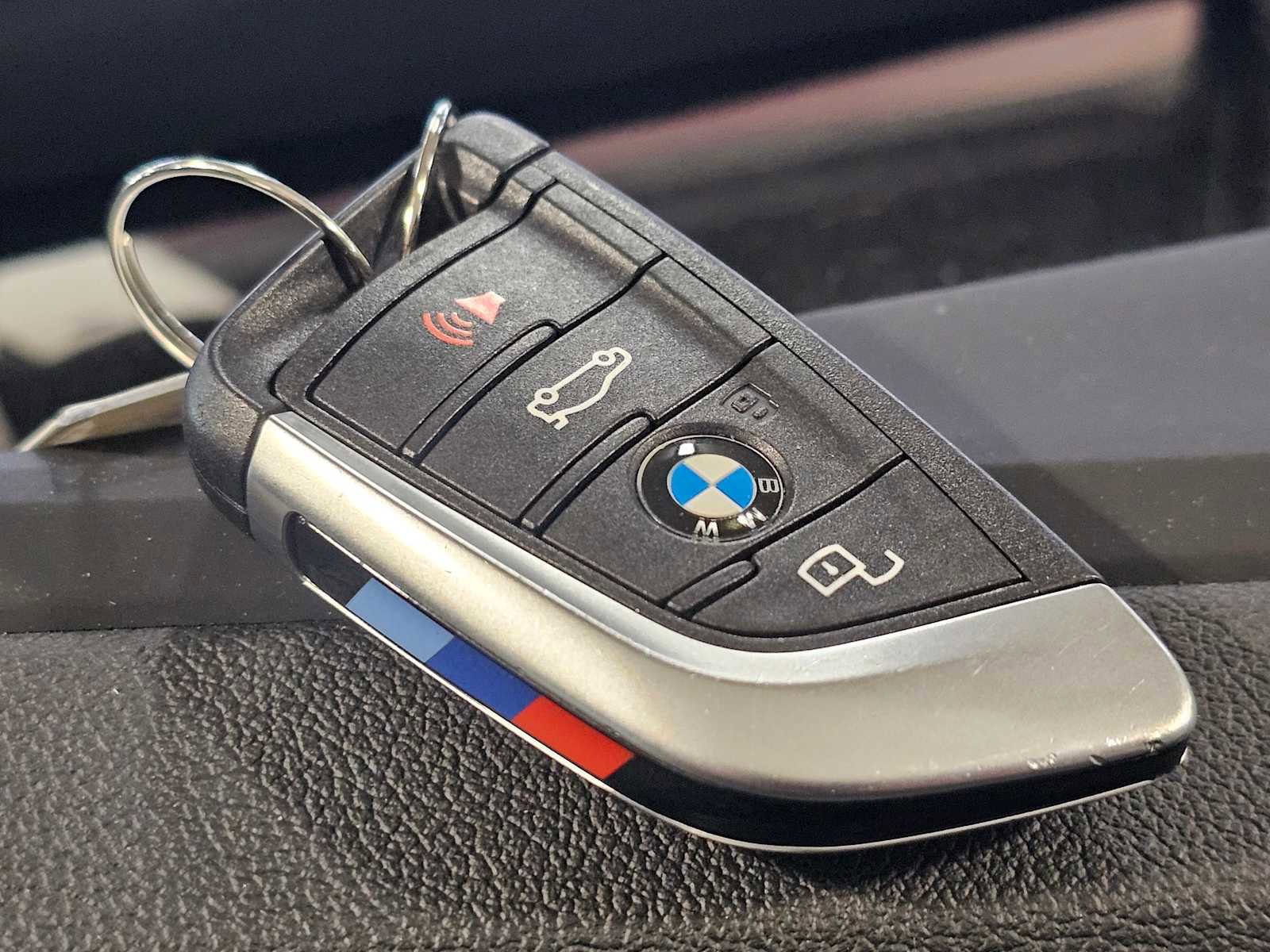 2025 BMW 330i xDrive Sedan