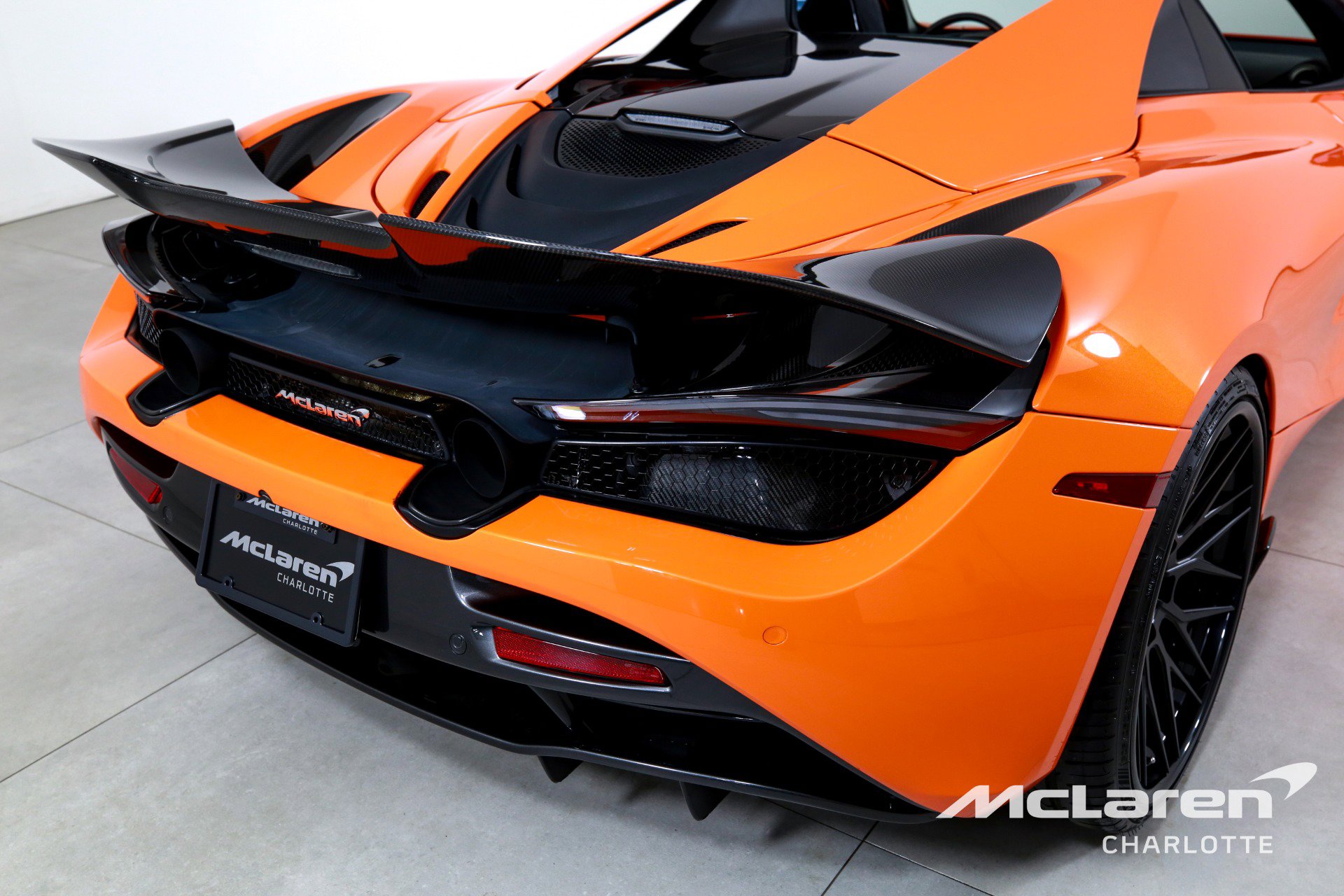 Used 2020 McLaren 720S Performance photo 35