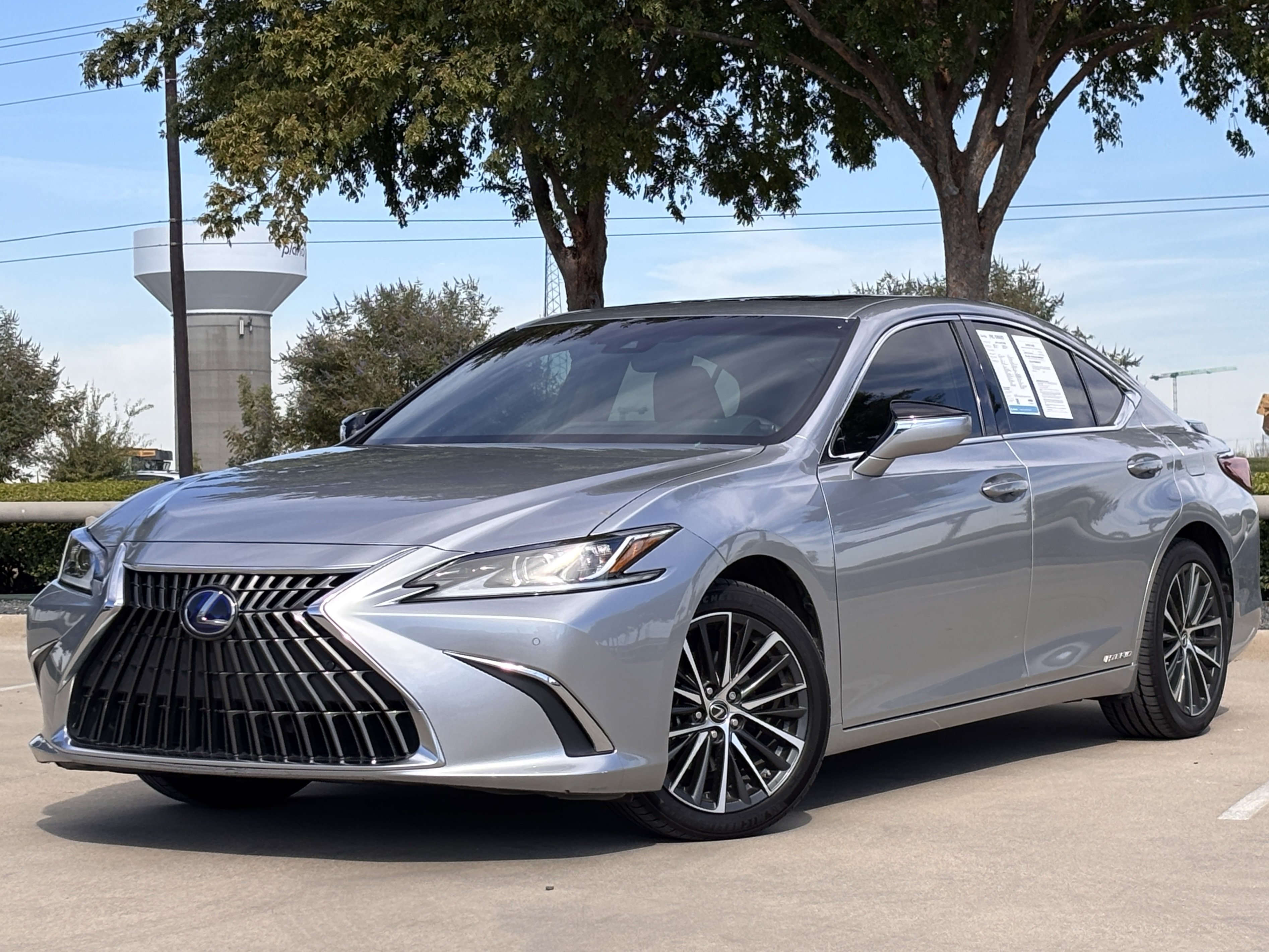 Certified 2022 Lexus ES 300h w/ Premium Package