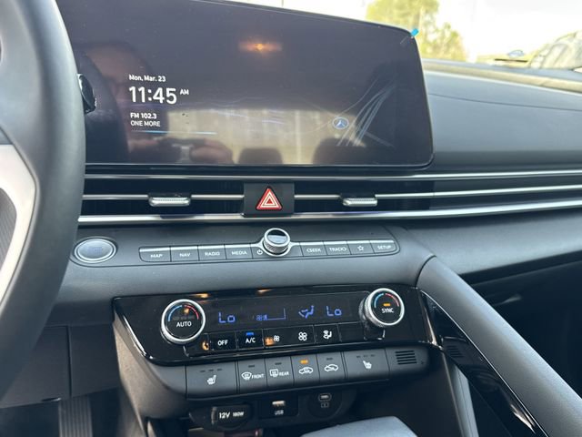 2025 Hyundai Elantra SEL