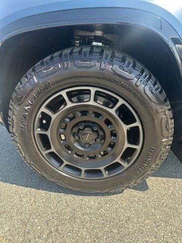 2026 Land Rover Defender 110