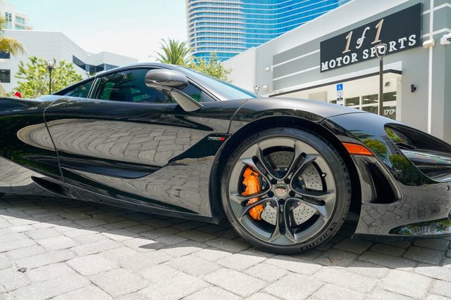 Used 2018 McLaren 720S Performance photo 37