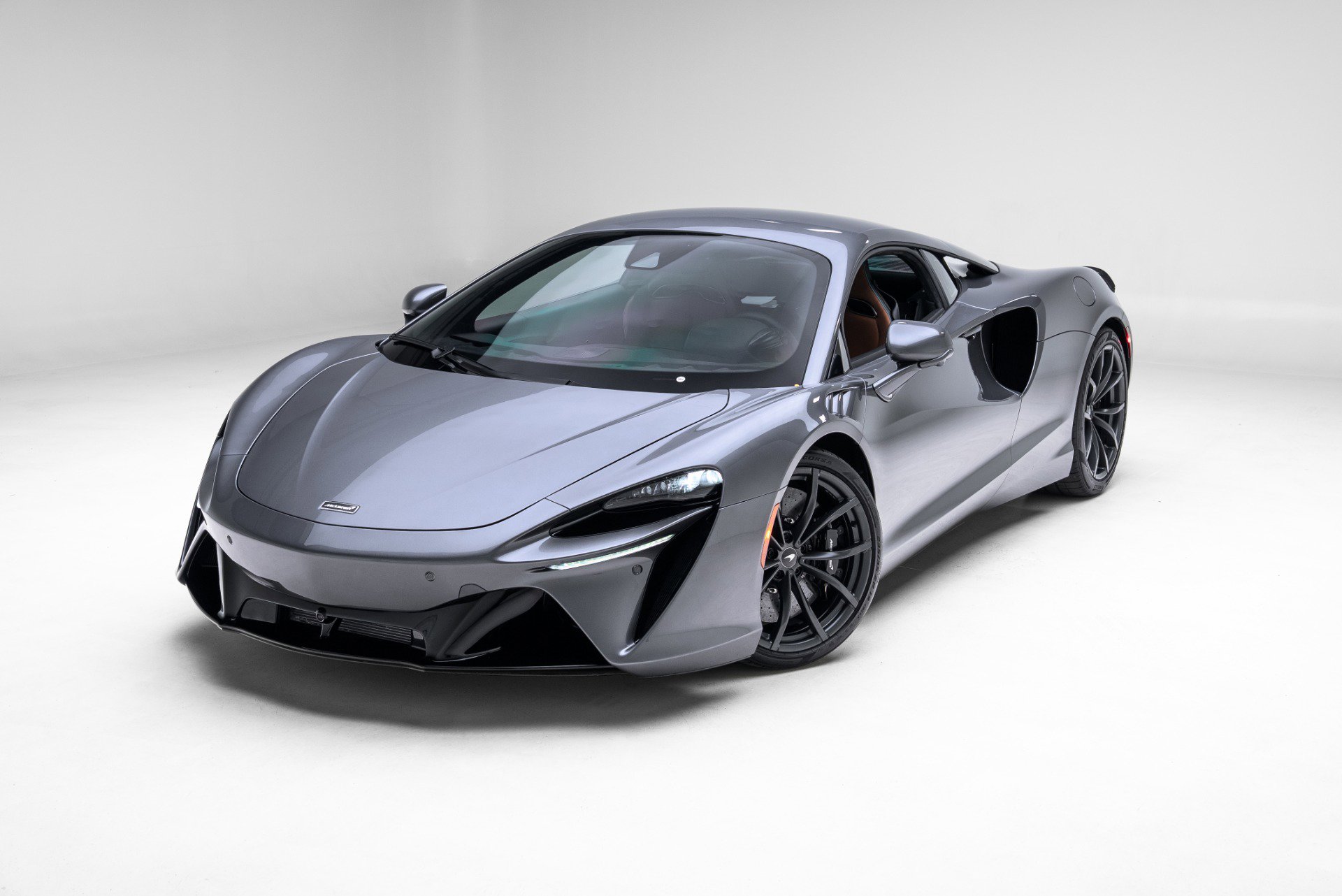 2023 McLaren Artura
