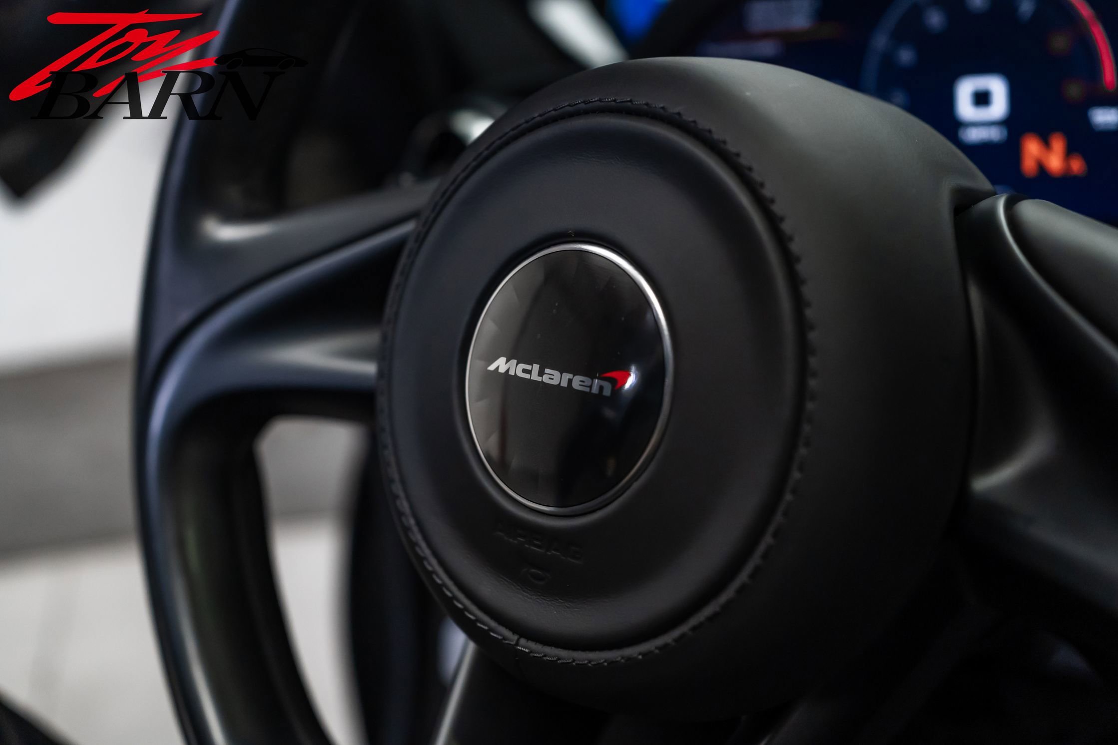 Used 2018 McLaren 720S Performance photo 27