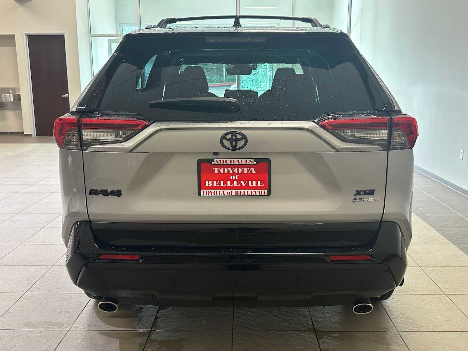 2025 Toyota RAV4 XSE