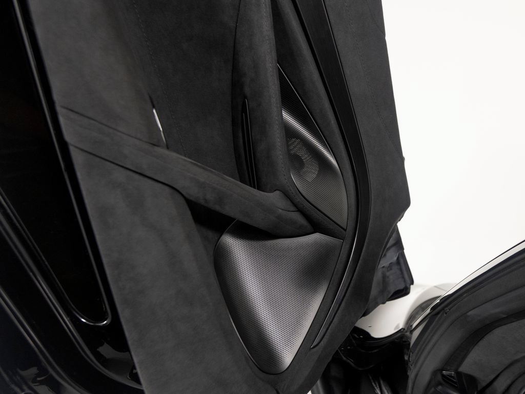 Used 2025 McLaren 750S Spider photo 13