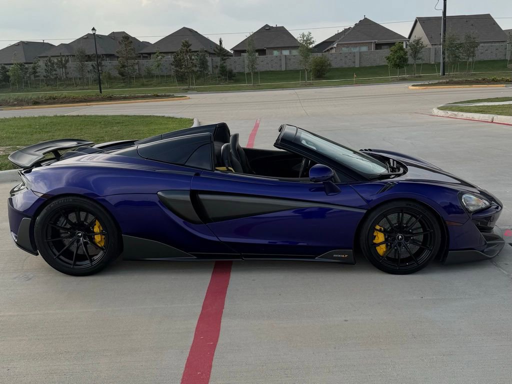 Used 2020 McLaren 600LT Spider photo 8