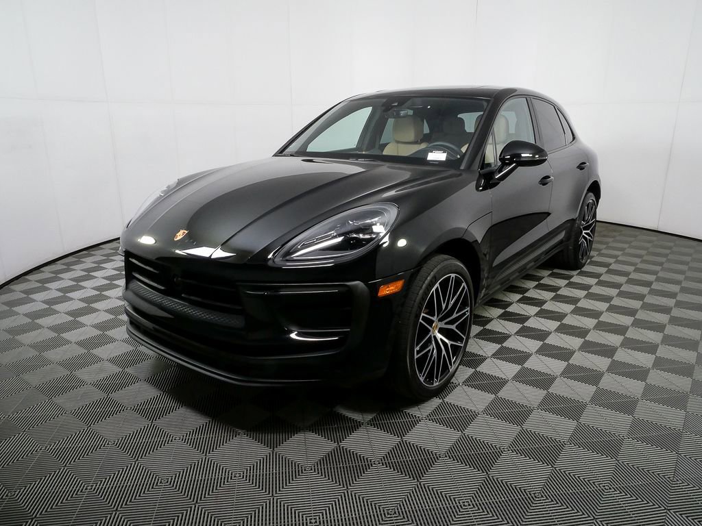 2023 Porsche Macan Turbo