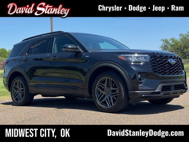 Used 2025 Ford Explorer ST-Line w/ ST-Line Street Pack