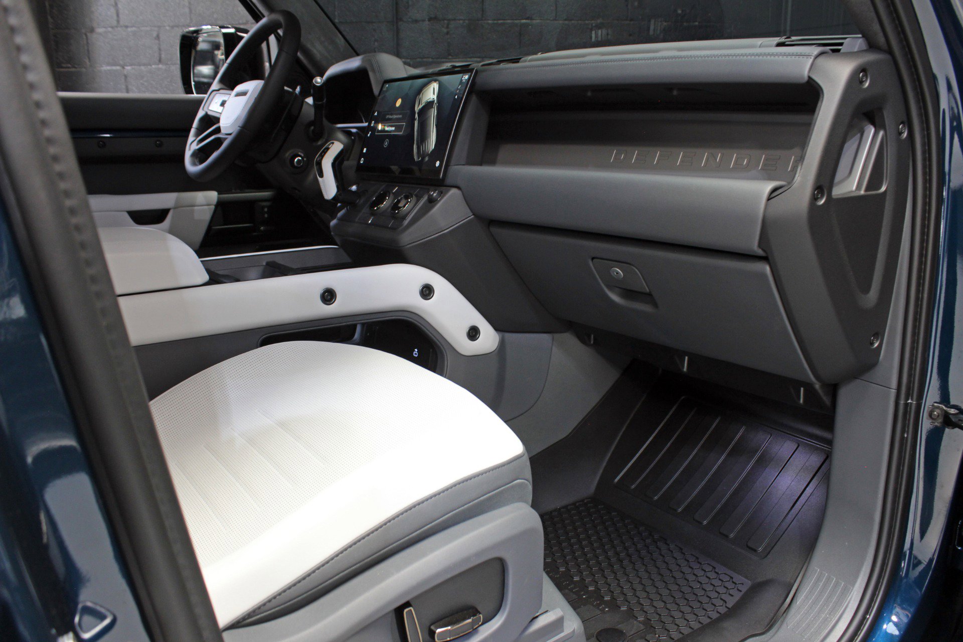 2026 Land Rover Defender 110