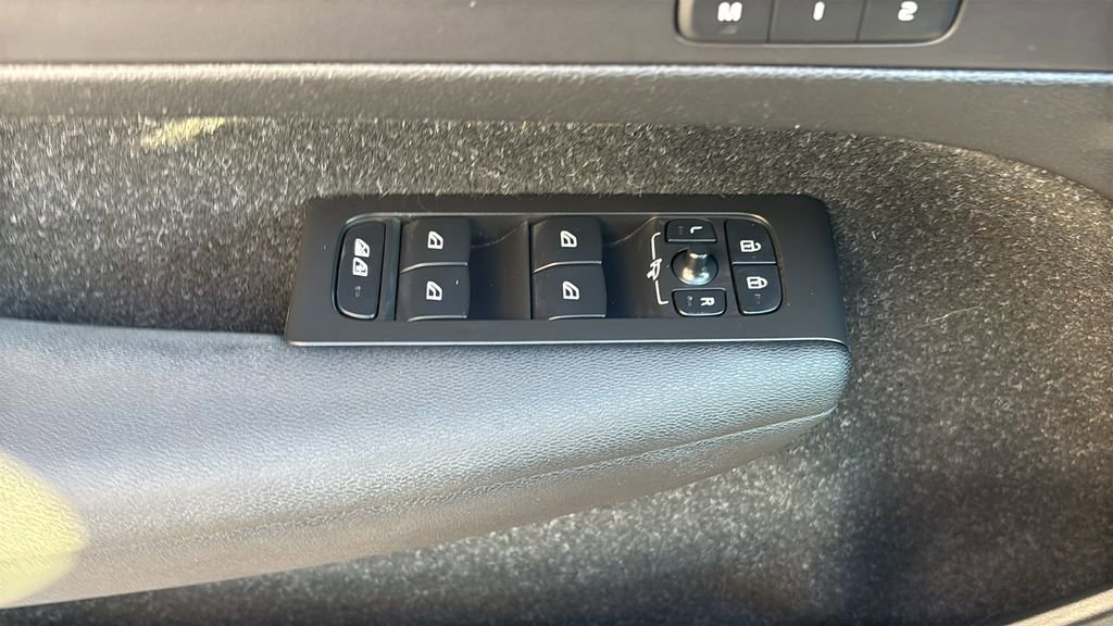 2021 Volvo Xc40 T5 R-Design