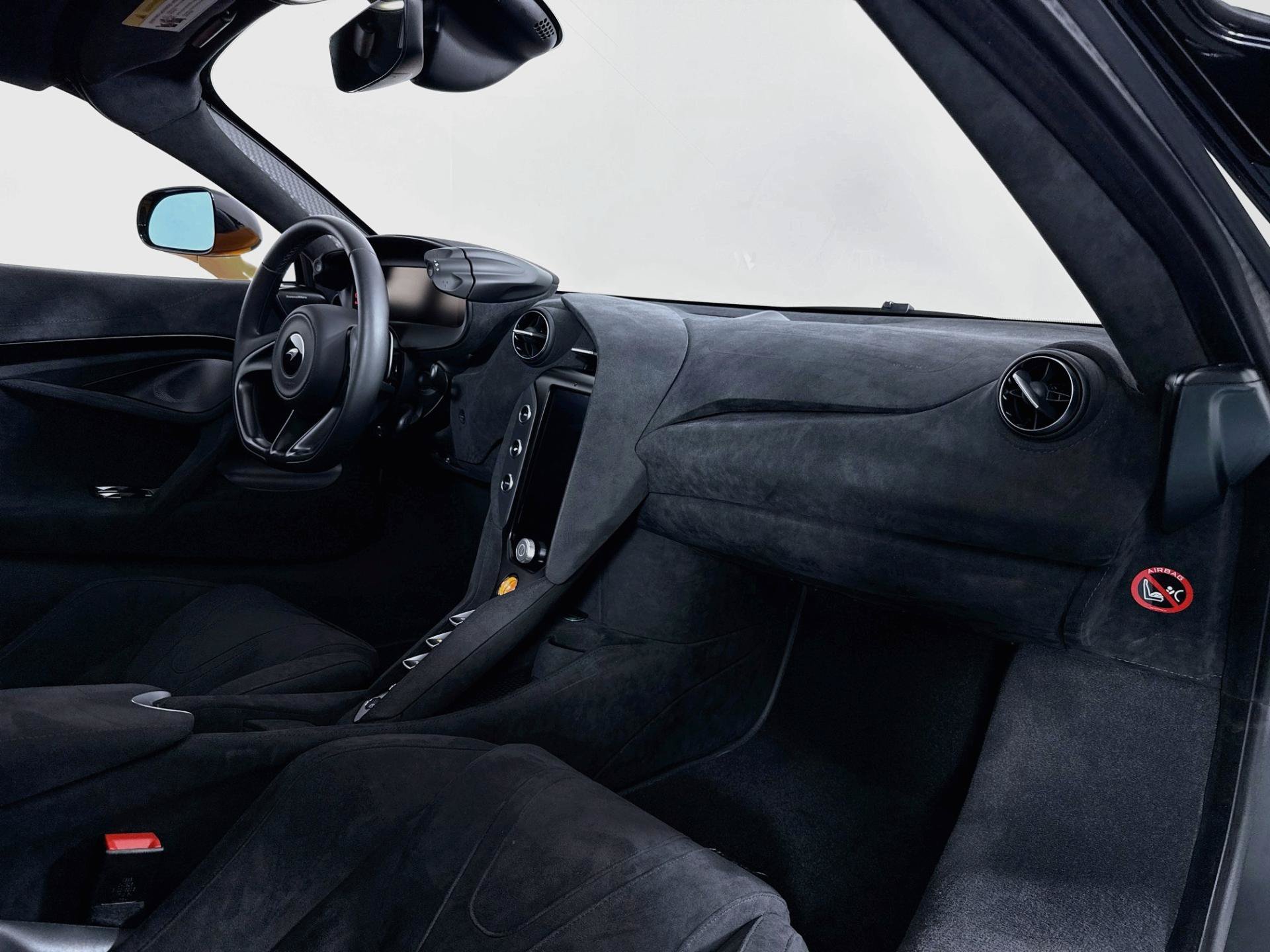 Used 2025 McLaren 750S photo 27