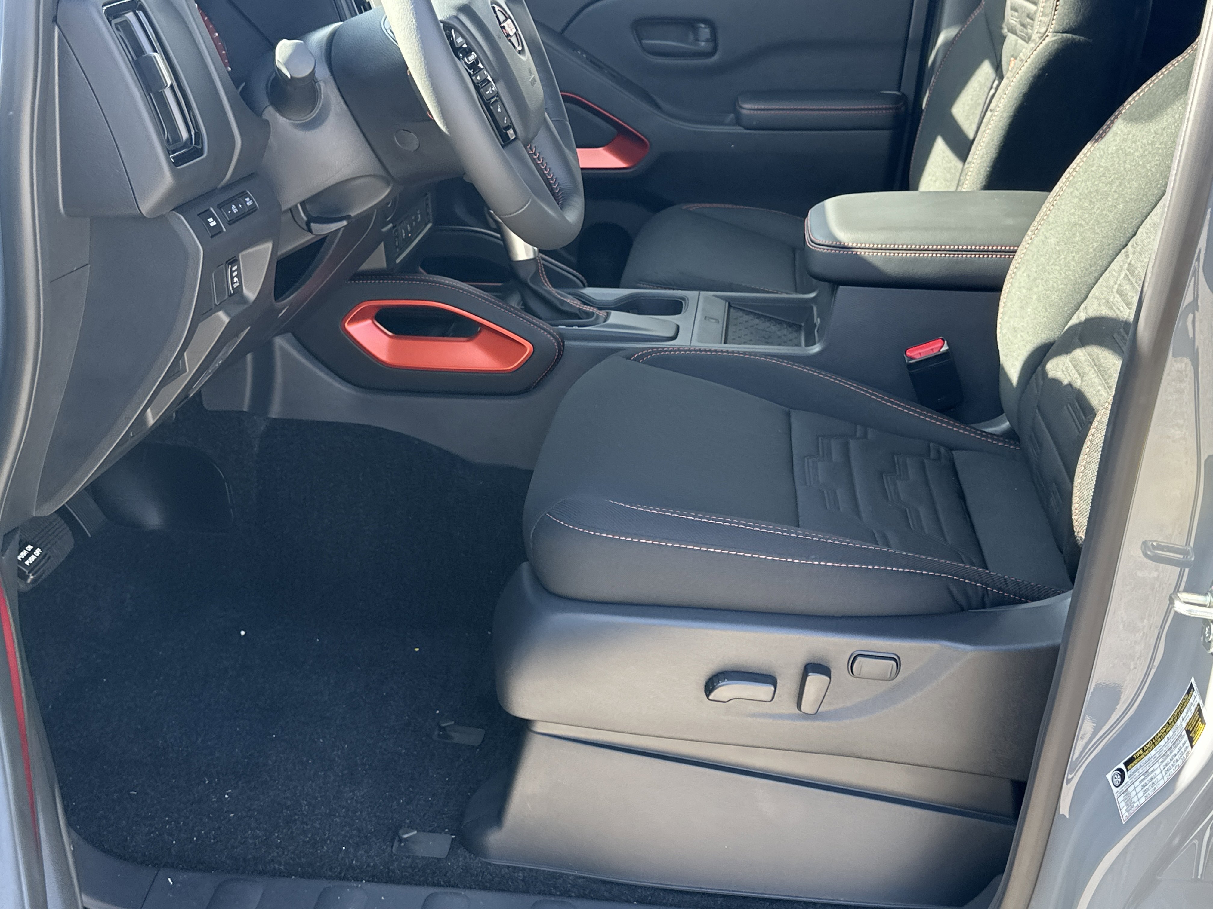 2026 Nissan Frontier Pro-X