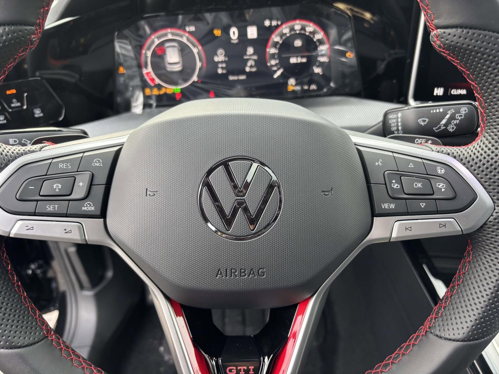 2026 Volkswagen GTI SE