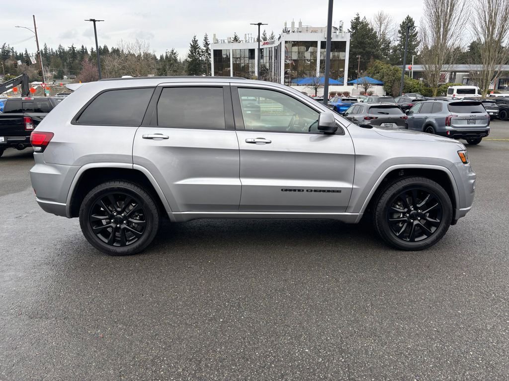 2020 Jeep Grand Cherokee Altitude