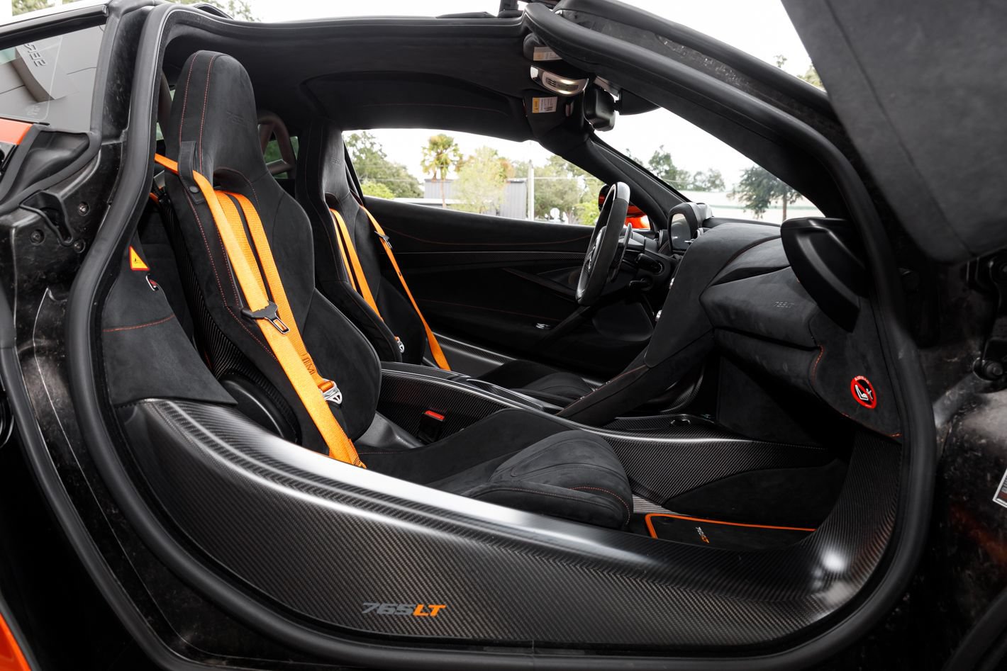 Used 2021 McLaren 765LT photo 72