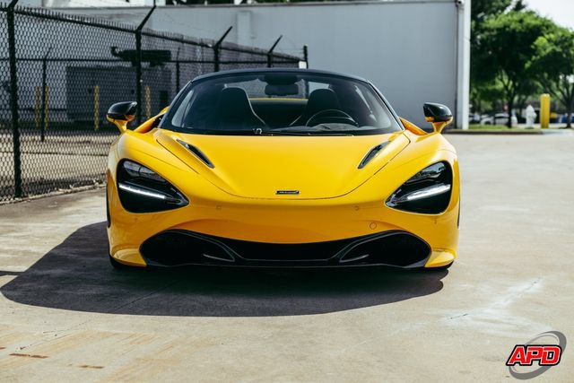 Used 2020 McLaren 720S Performance photo 19