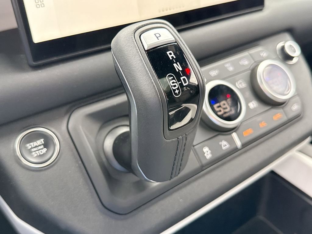 2025 Land Rover Defender 110 S