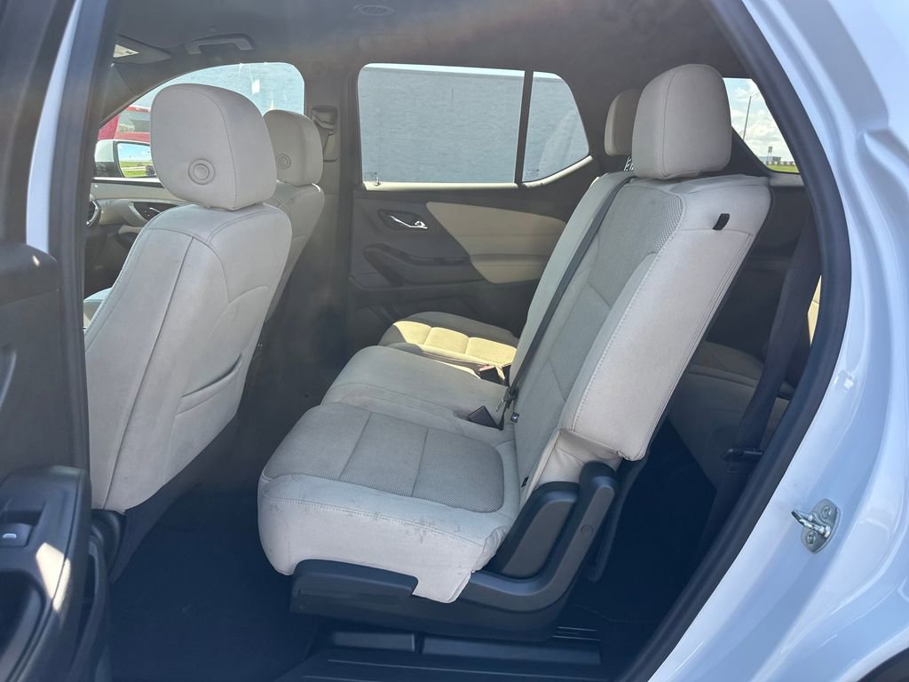 2023 Chevrolet Traverse LS